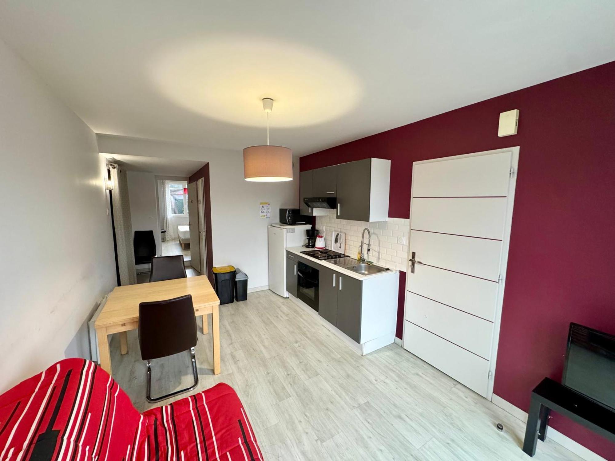Domaine Des 5 Roses - Rose Rouge Apartment La Guierche Exterior foto
